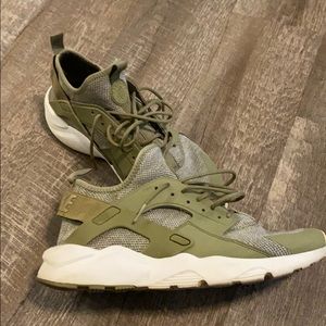 Nike Huarache cross trainer